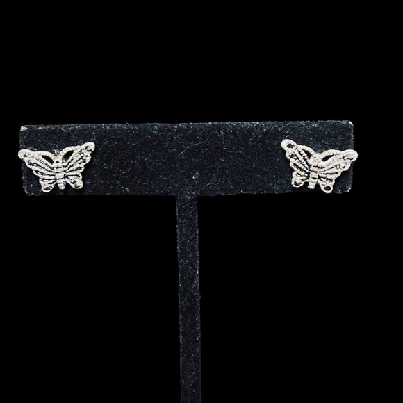 Vintage Silver Tone Rope Chain Butterfly Necklace & Pierced Earrings Set (5081) - Picture 6 of 7